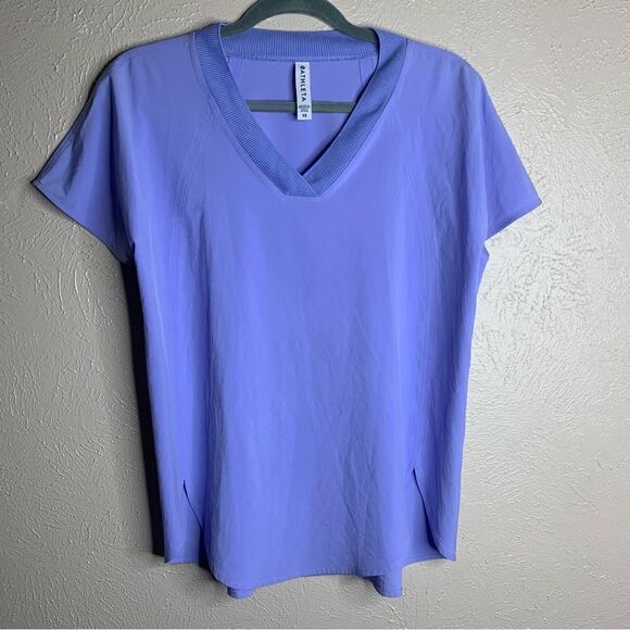 Athleta Zephyr V Neck Tee relaxed lavender - Picture 3 of 11